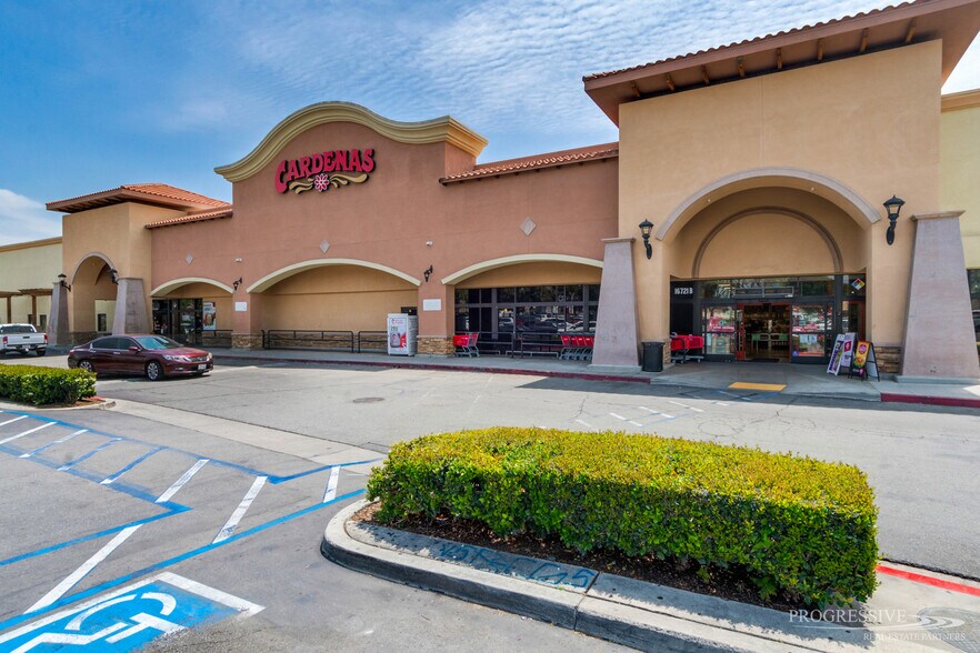 16755-16873 Valley Blvd, Fontana, CA à louer - Photo du bâtiment - Image 2 de 34