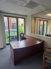 151 Petaluma Blvd S, Petaluma, CA à louer Photo intérieure- Image 1 de 4