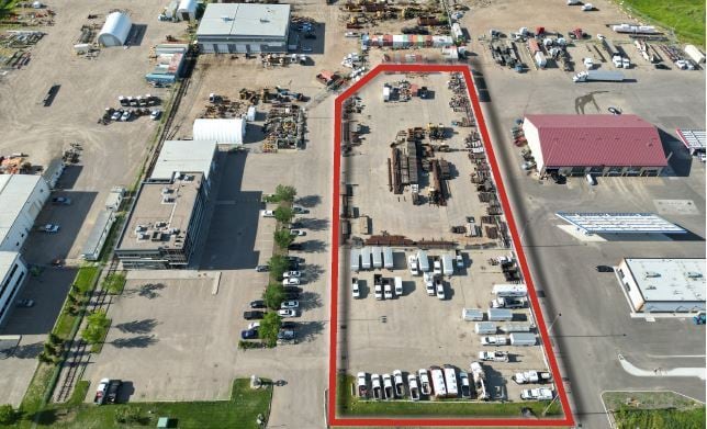 50 Strathmoor Dr, Sherwood Park, AB for lease - Building Photo - Image 2 of 3