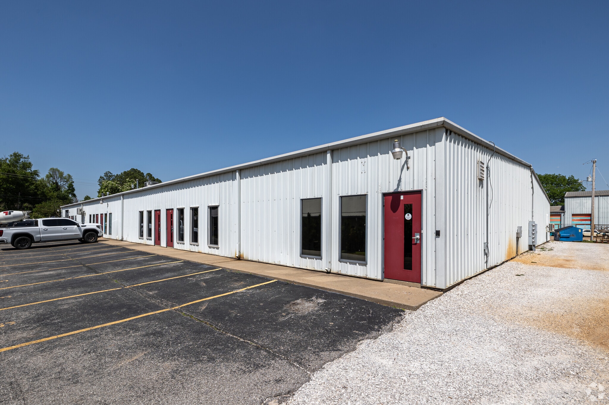 1000 SE 5th St, Bentonville, AR for lease Primary Photo- Image 1 of 4