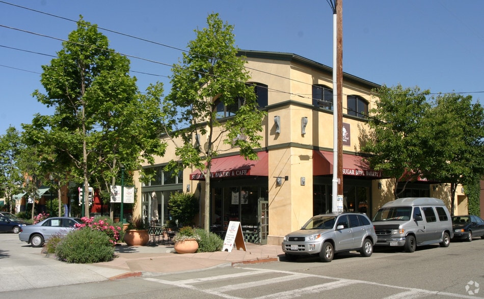 1799 4th St, Berkeley, CA à louer - Photo du bâtiment - Image 3 de 9