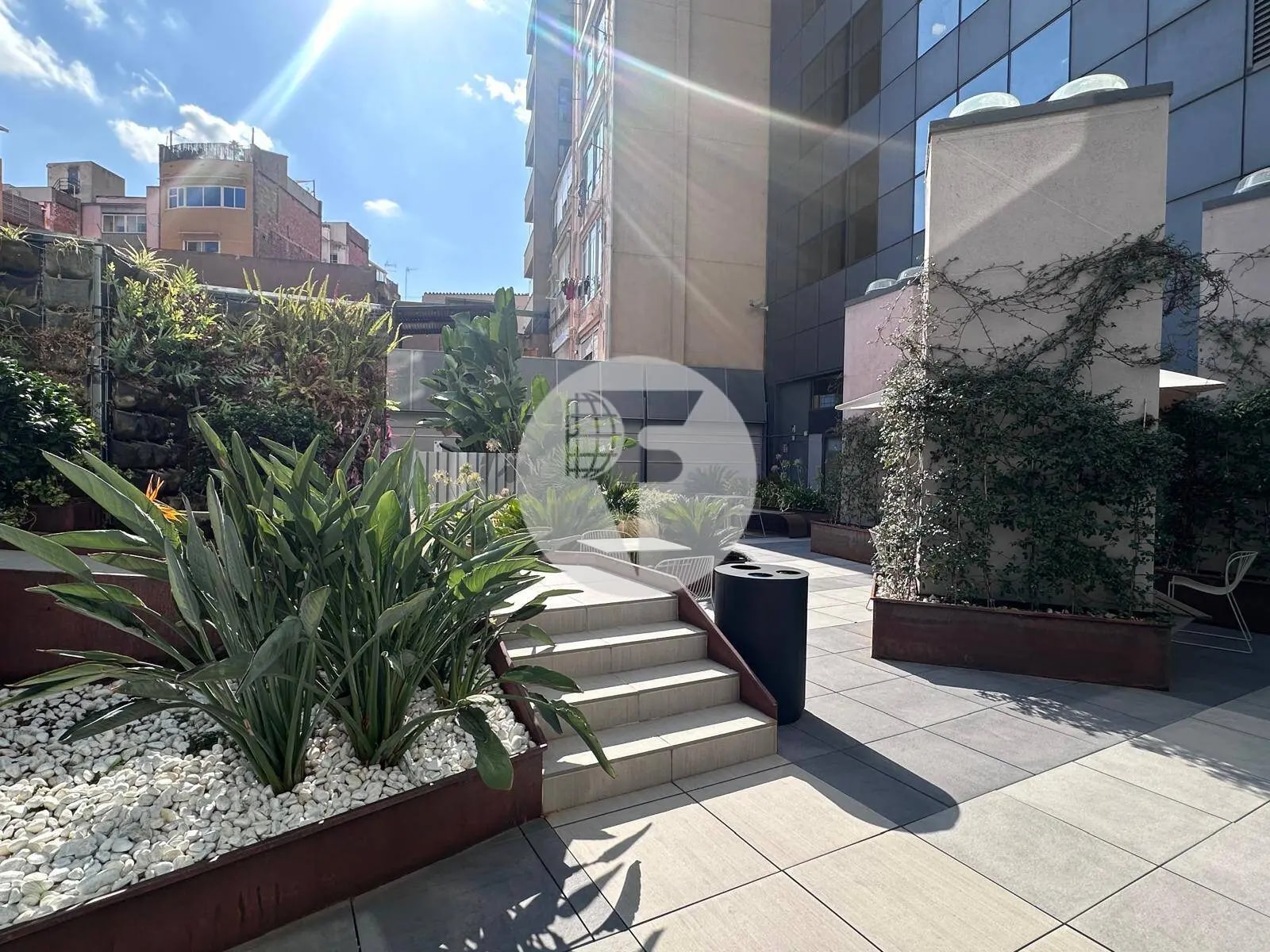 Carrer de Tarragona, 103, Barcelona, Barcelona for lease Building Photo- Image 1 of 18