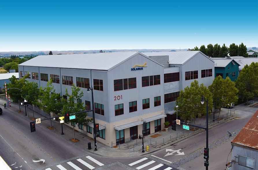 201 1st St, Petaluma, CA for lease - Building Photo - Image 1 of 7