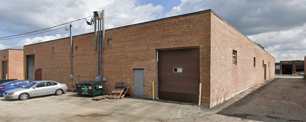 800-810 Bonnie Ln, Elk Grove Village, IL à louer - Photo du bâtiment - Image 2 de 3