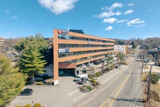 Plus de détails pour 92 Montvale Ave, Stoneham, MA - Bureau, Médical à louer