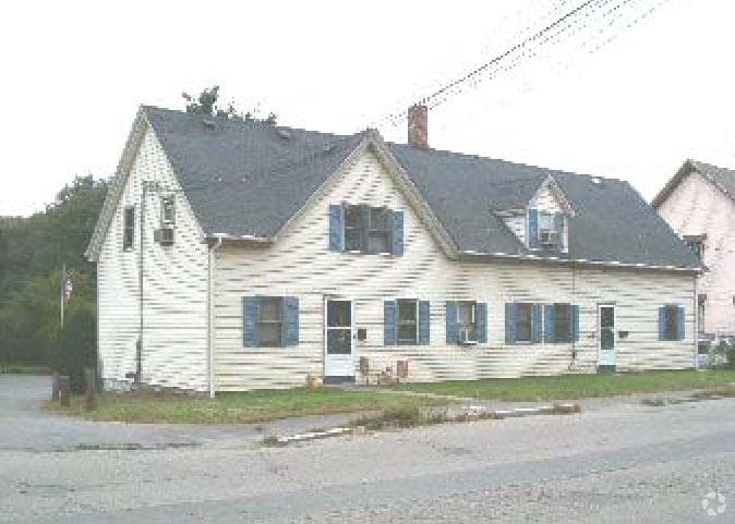 426-434 Whittenton St, Taunton, MA for sale - Building Photo - Image 2 of 15
