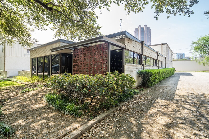 4141 Office Pky, Dallas, TX for lease - Primary Photo - Image 1 of 9
