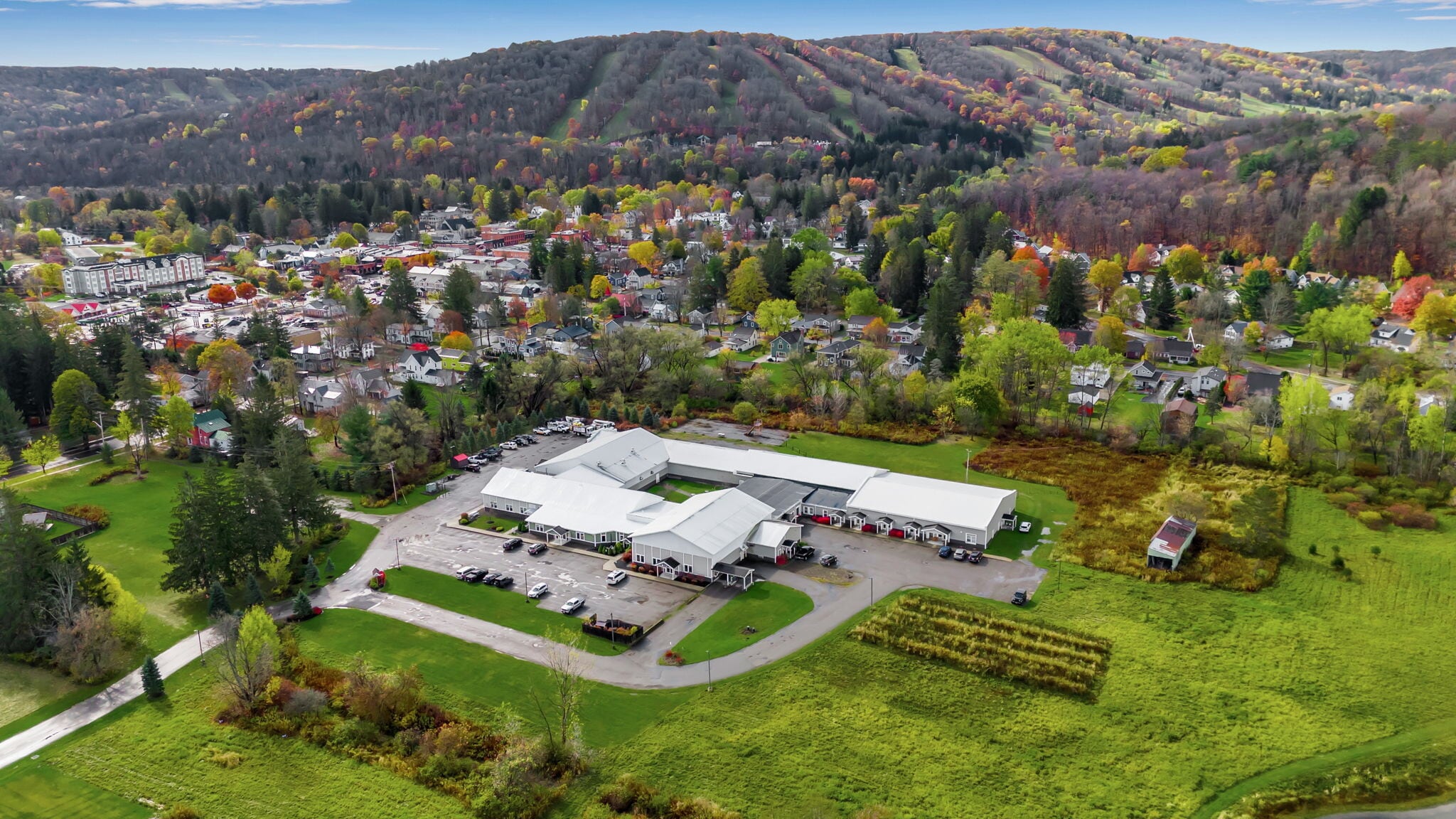 2-85 Bristol Ln, Ellicottville, NY for sale Primary Photo- Image 1 of 153