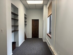 32 Mercer St, Hackensack, NJ for lease Interior Photo- Image 2 of 2