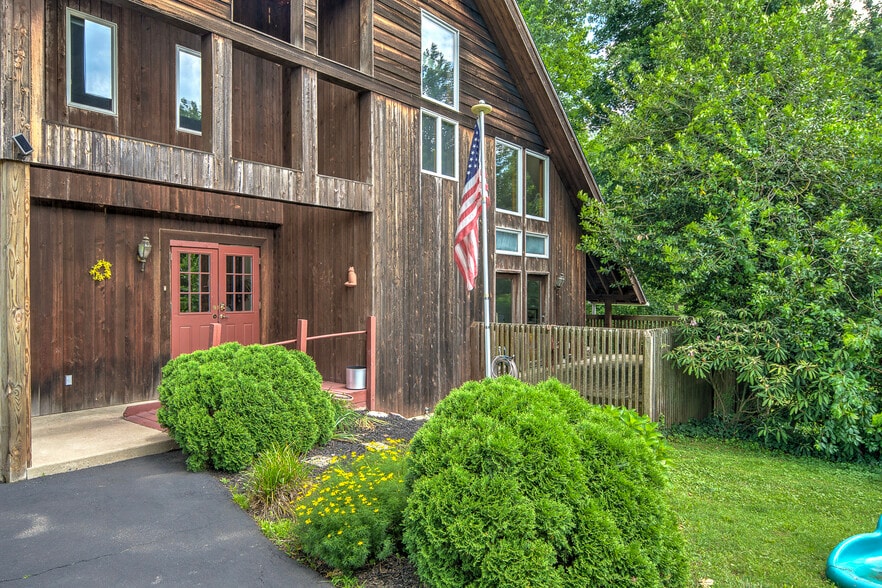 188 W Ridge Pike, Royersford, PA for sale - Building Photo - Image 2 of 28