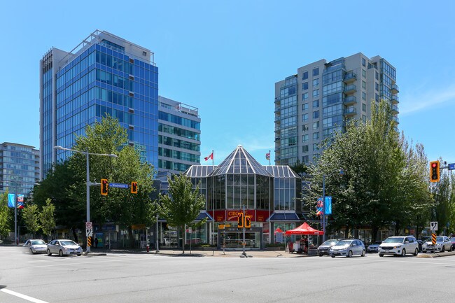 Plus de détails pour 6081 No. 3 Rd, Richmond, BC - Bureau à louer