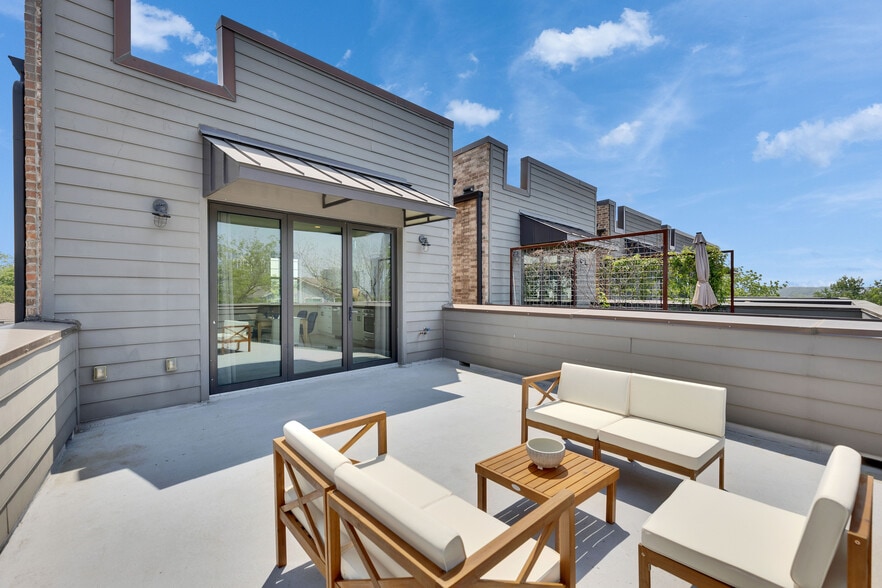 800 Lydia St, Austin, TX for lease - Building Photo - Image 2 of 12