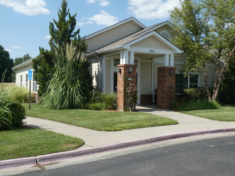 120 E Karla, Haysville, KS à vendre - Photo du bâtiment - Image 1 de 1