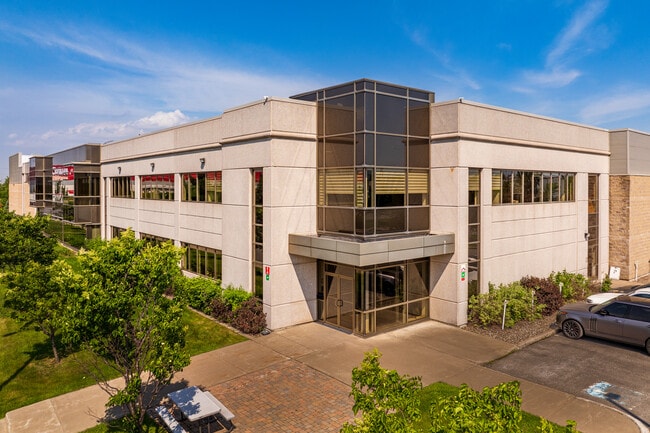 Plus de détails pour 9750 Boul Des Sciences, Anjou, QC - Industriel à vendre