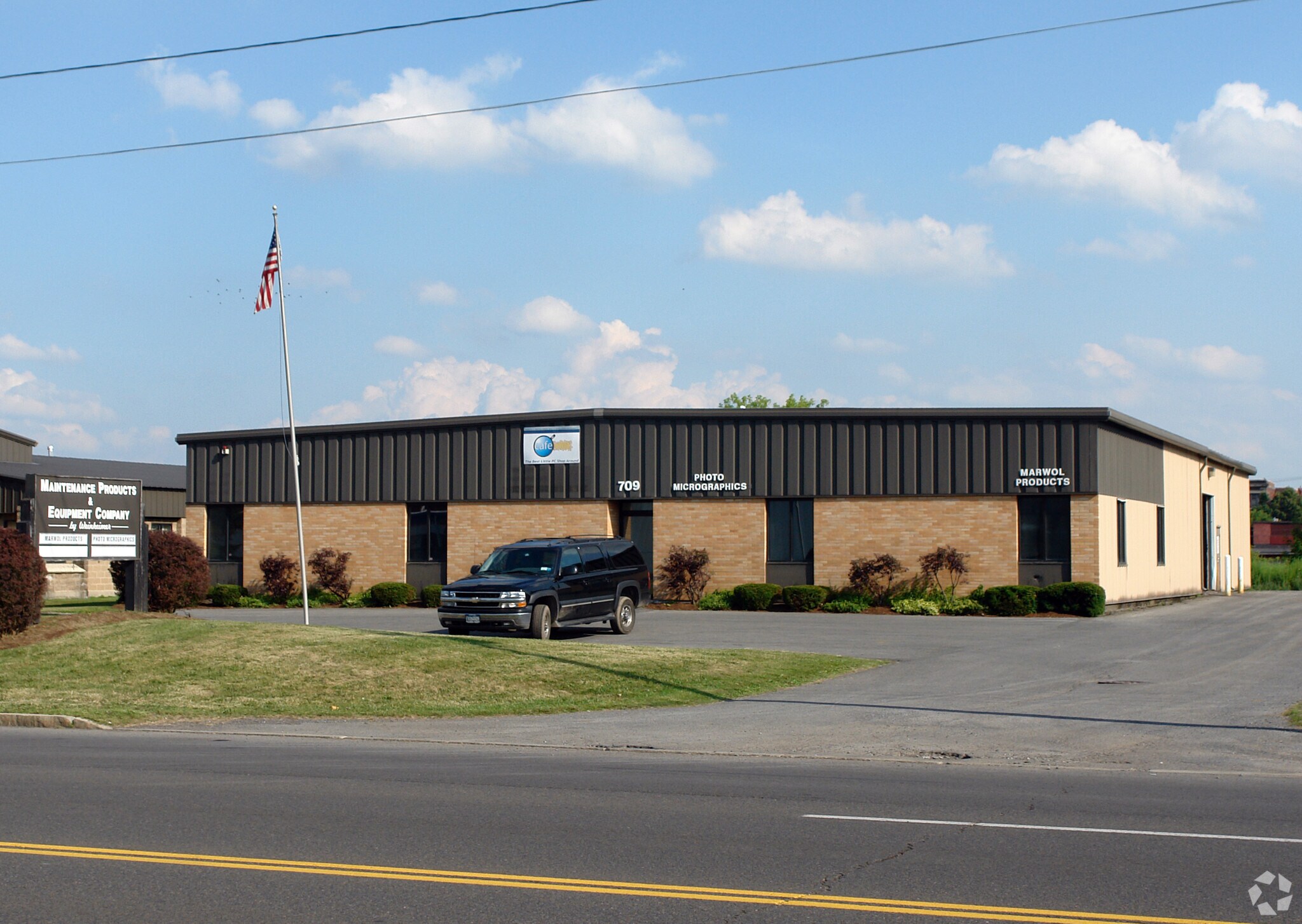 709 Erie Blvd W, Syracuse, NY for lease Primary Photo- Image 1 of 17