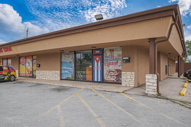Plus de détails pour 500-509 Uvalde Rd, Houston, TX - Commerce de détail à louer