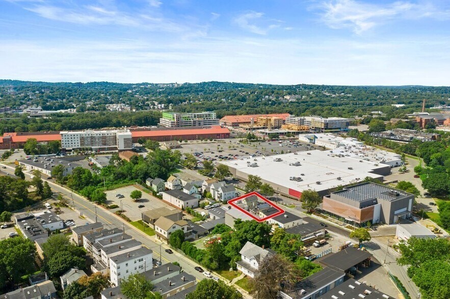 71 Elm St, Watertown, MA à vendre - Aérien - Image 2 de 5