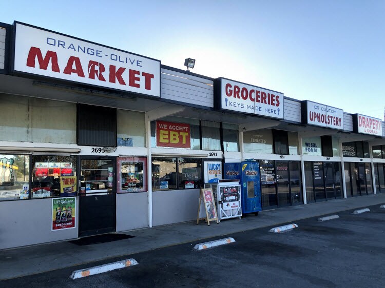 2681-2701 N Orange Olive Rd, Orange, CA à louer - Photo du bâtiment - Image 2 de 9
