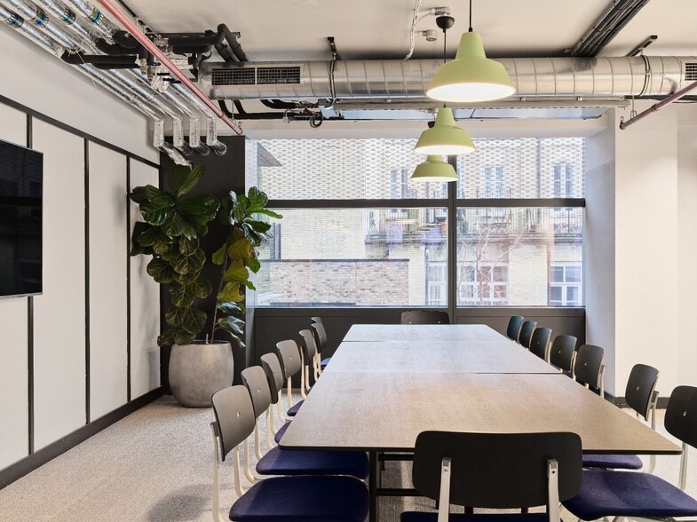 207-211 Old St, London for lease - Interior Photo - Image 3 of 19