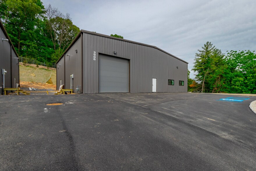 3906 Caine Ln, Chattanooga, TN à vendre - Photo du bâtiment - Image 2 de 17