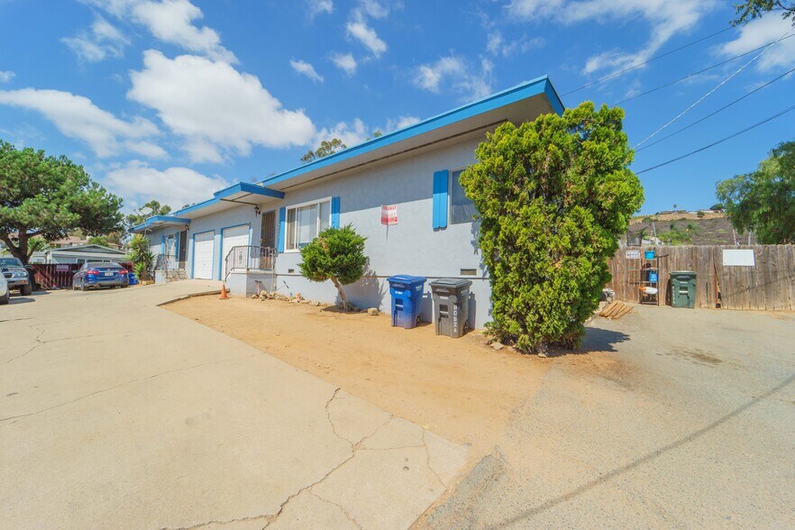 8050-8052 Lemon Grove Way, Lemon Grove, CA à vendre - Photo du bâtiment - Image 3 de 20