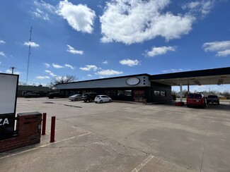 Plus de détails pour 701 S Kelly Ave, Edmond, OK - Vente au détail à louer