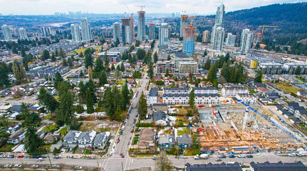 721-739 Smith Av, Coquitlam, BC à vendre - Aérien - Image 2 de 4