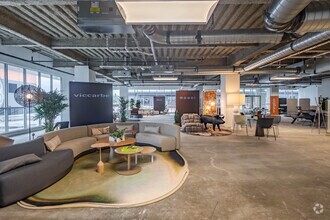 200 W 3rd St, Newport, KY à louer Photo du bâtiment- Image 1 de 5