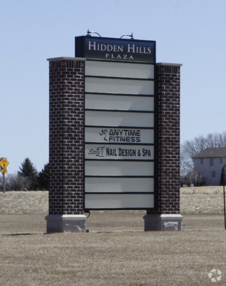 115-195 Sweetwater Blvd, Port Washington, WI à louer - Photo du bâtiment - Image 2 de 16