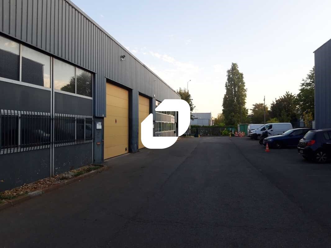 Flex dans Bobigny à louer Photo du bâtiment- Image 1 de 17
