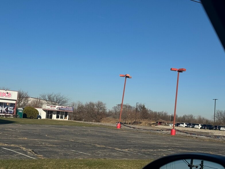 3970 E Lincoln Hwy, Merrillville, IN for sale - Building Photo - Image 3 of 10