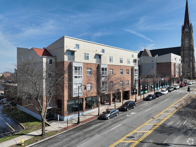 2835-2847 Woodburn Ave, Cincinnati, OH for lease - Building Photo - Image 2 of 4
