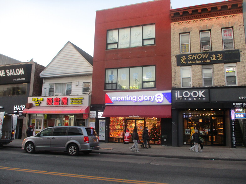 136-77 Roosevelt Ave, Flushing, NY for lease - Building Photo - Image 3 of 5