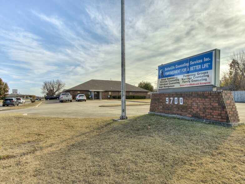 9700 S S Pennsylvania Ave, Oklahoma City, OK for sale - Building Photo - Image 3 of 9