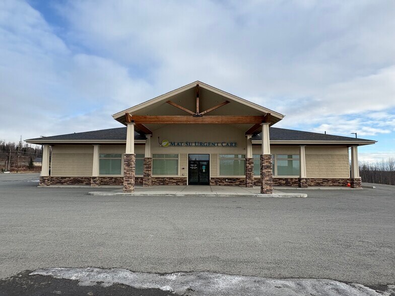 5851 Knik Goose Bay Road, Wasilla, AK à louer - Photo du bâtiment - Image 2 de 21