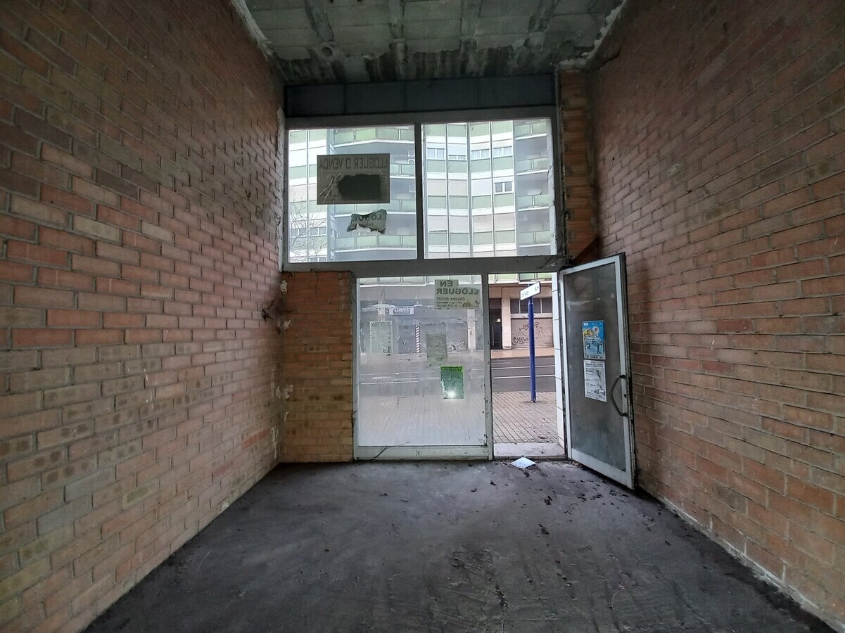 Lleida, LER 25004 - Unit 1 - - Interior Photo - Image 2 of 11
