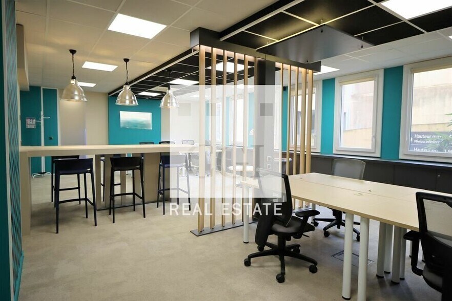 Office in Grenoble for sale - Interior Photo - Image 3 of 20
