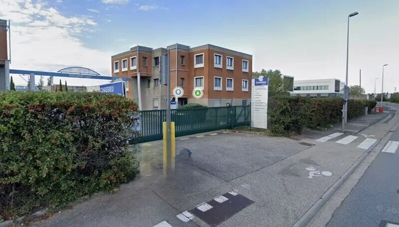 Flex in Chassieu for lease - Building Photo - Image 3 of 3