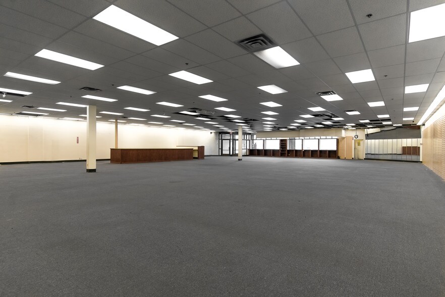 901-1001 S Main St, Cheshire, CT à louer - Photo intérieure - Image 3 de 17