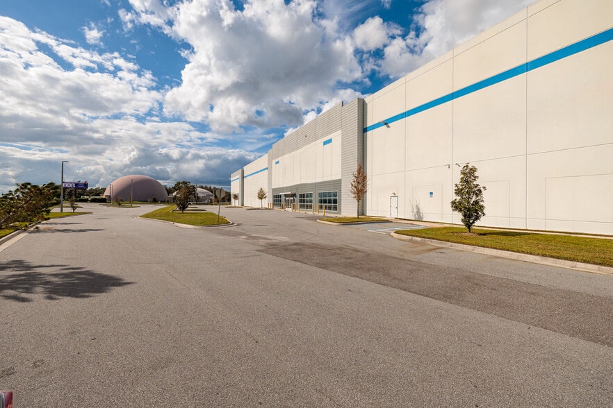8401 State Road 33 N, Lakeland, FL for lease - Building Photo - Image 2 of 18