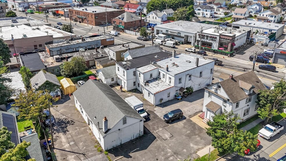 2178-2192 Jericho Tpke, New Hyde Park, NY for sale - Aerial - Image 2 of 9