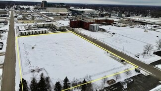Plus de détails pour 651 Mike McCarthy Way, Ashwaubenon, WI - Terrain à vendre