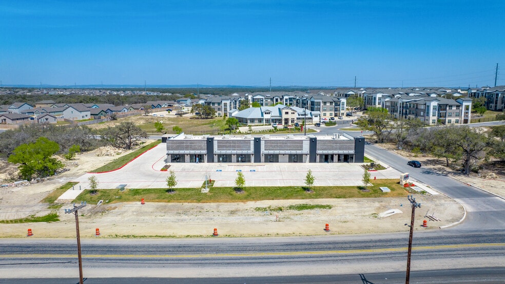 14633 Potranco Rd, San Antonio, TX for lease - Building Photo - Image 3 of 6