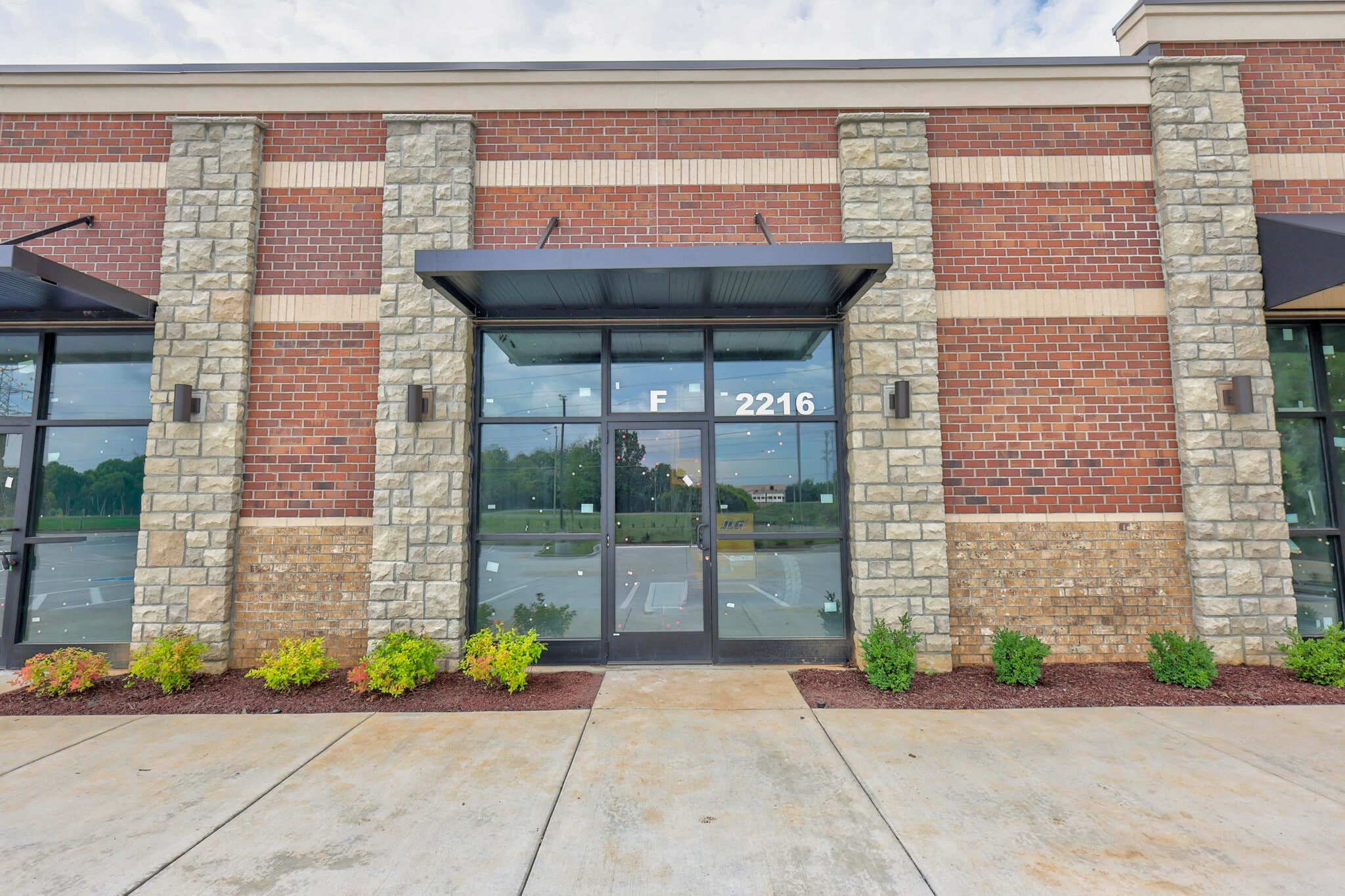 2216 Dr Martin Luther King Blvd, Murfreesboro, TN à louer Photo du bâtiment- Image 1 de 3