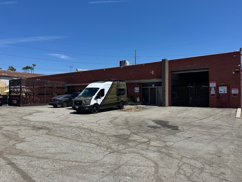 7310 La Cienega Blvd, Inglewood, CA for lease - Building Photo - Image 2 of 7