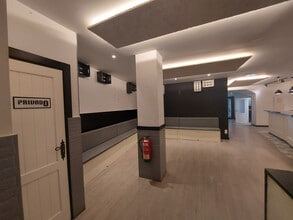 Retail in Logroño, La Rioja for lease Interior Photo- Image 2 of 10