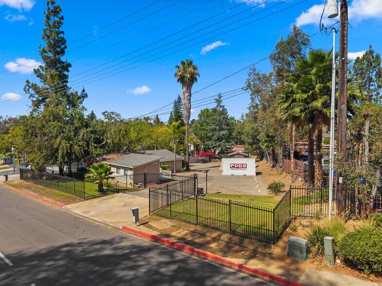 2005 S Escondido Blvd, Escondido, CA à vendre - Photo du bâtiment - Image 1 de 15