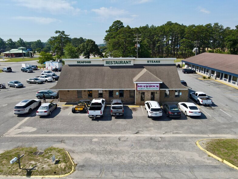 101 W Boulevard, Williamston, NC à vendre - Photo du bâtiment - Image 1 de 28