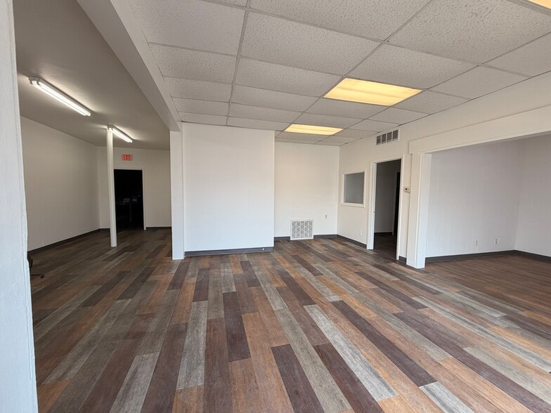 2611 Irving Blvd, Dallas, TX à louer - Photo intérieure - Image 3 de 16