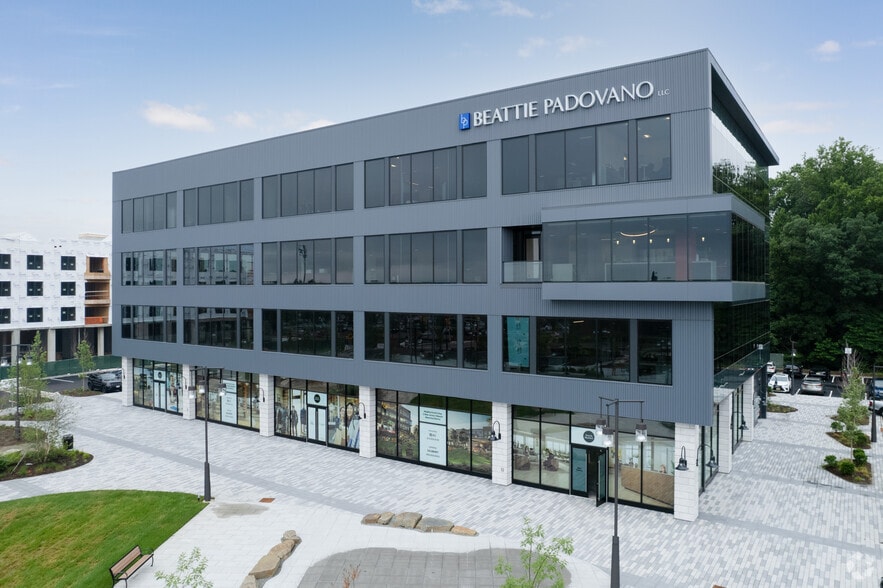 200 Market St, Montvale, NJ à louer - Photo du bâtiment - Image 3 de 11